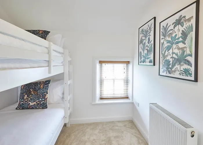 Dunsley Chapel At Sandsend Holiday home