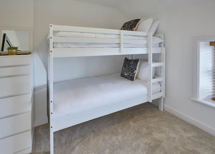 Dunsley Chapel At Sandsend Holiday home *